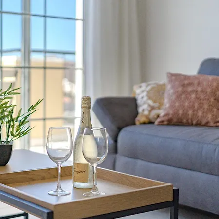 Granada - 2 * Playa de las Americas (Tenerife)