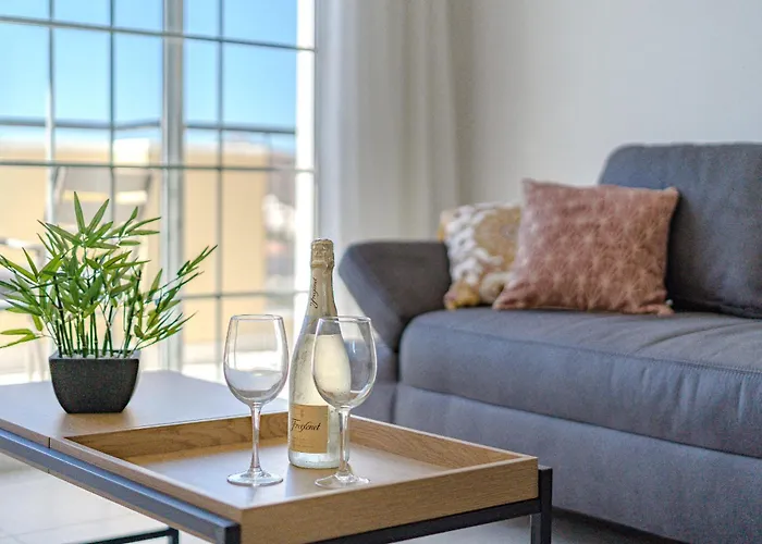 Granada - 2 * Playa de las Americas (Tenerife)